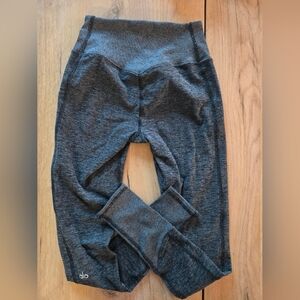 Alo Yoga High-Waist Alosoft Lounge Legging - Athletic Heather Grey - Size XS